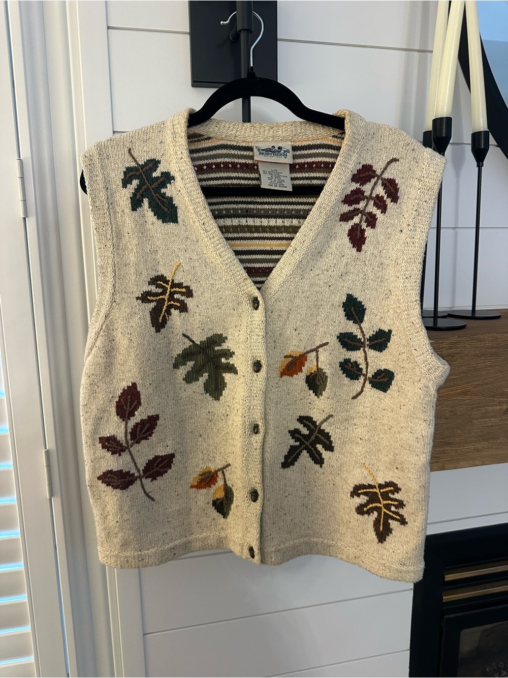 Vintage Cozy Leaf-Embroidered Button-Front Sweater Vest - Cream